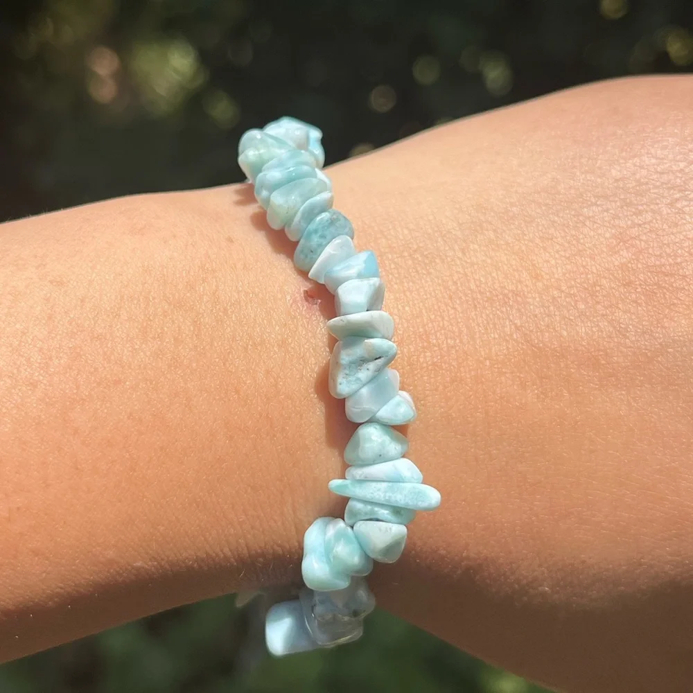 Stretchable natural Larimar chip‎ bracelet